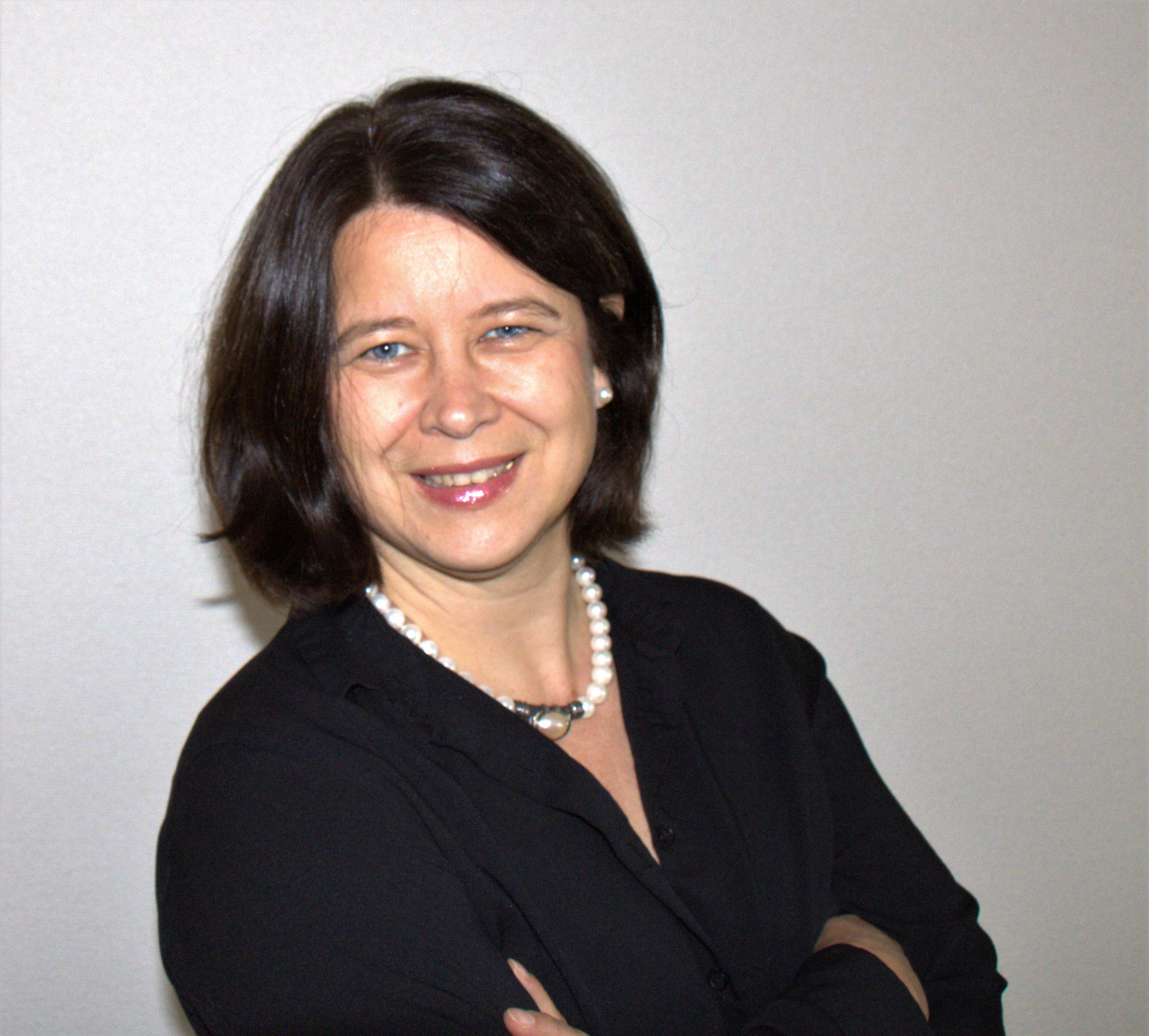Ms. Rabea Brauer